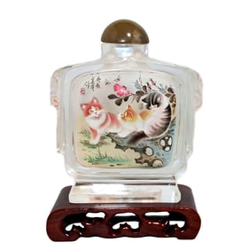 A VERY FINE SIGNED INSIDE PAINTED CHINESE SNUFF BOTTLE CATS BUTTERFLIES
