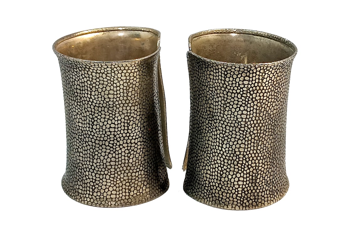 TWO STUNNING VINTAGE SILVER CUFFS CAVIAR PATTERN (1 of 6)