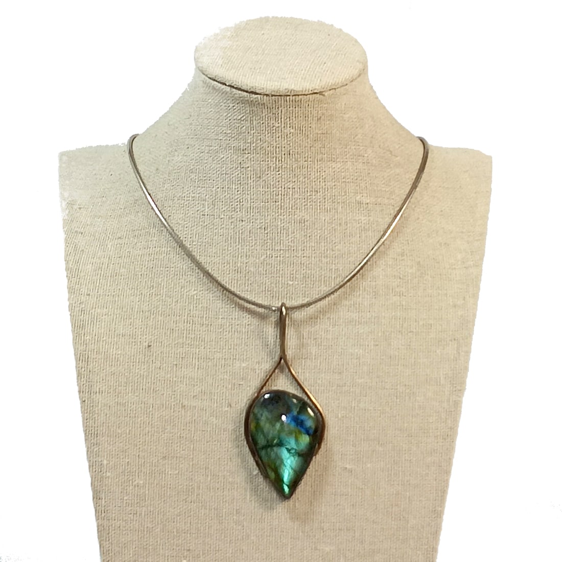 A LABRADORITE  STERLING SILVER NECKLACE 26 GRAMS 17" (1 of 3)