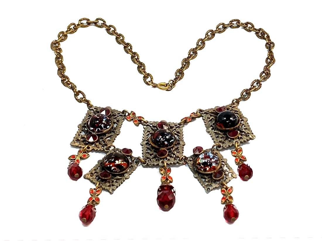 A MID CENTURY VINTAGE NECKLACE BY KANDELL & MARCUS N.Y: OFFERED HERE IS AN A MID CENTURY VINTAGE NECKLACE BY KANDELL & MARCUS N.Y. THE NECKLACE IS 16" LONG. WE PROVIDE/COMBINE IN-HOUSE SHIPPING.