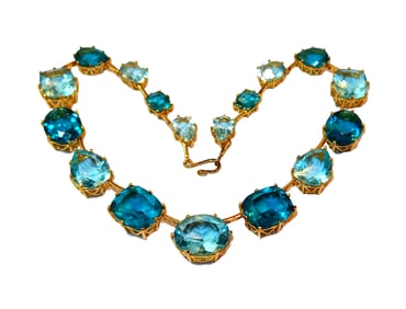 A GLAMOROUS HIGH-END VINTAGE NECKLACE 16" IN AQUA SHADES, LARGE STONES
