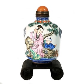 SUPERB CHINESE SNUFF BOTTLE ENAMEL ON COPPER PEOPLE QIANLONG MARK