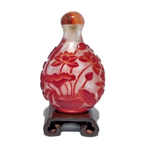 ANTIQUE CHINESE PEKING GLASS SNUFF BOTTLE PEONIES BATS PEACHES