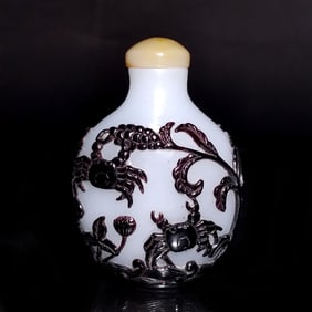 FINE ANTIQUE CHINESE PEKING GLASS SNUFF BOTTLE PAGODA STORKS CRABS 18-19C