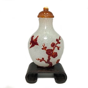 AN EXQUISITE ANTIQUE CHINESE SNUFF BOTTLE ARTIST SIGNED