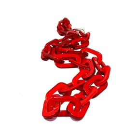 A WONDERFUL  VINTAGE  IRIS APFEL  LUCITE NECKLACE IN RED 34" "RARA AVIS" LINE