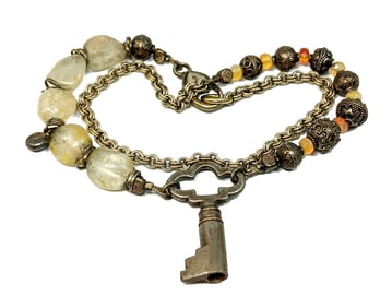 A BEAUTIFUL VINTAGE NECKLACE QUARTZ STERLING 20" LONG