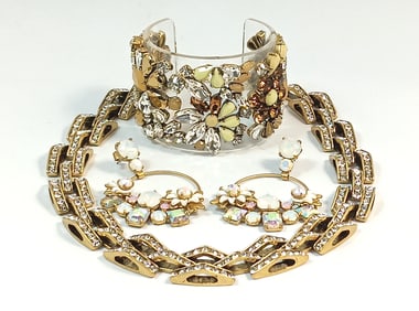 AN IMPRESSIVE J. CREW LOT OF NECKLACE CUFF AND EARRINGS
