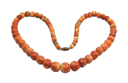A VINTAGE APPLE CORAL NECKLACE GRADUATED BEADS 77 GRAMS 24" LONG