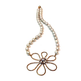 FINE VINTAGE NATURAL PEARL NECKLACE WITH A FLOWER STERLING 925 PENDANT 15"