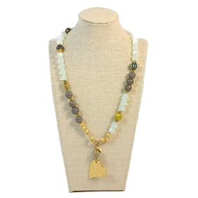 A NECKLACE OF FACETED CHALCEDONY ENAMEL AND A PRAYER 20"