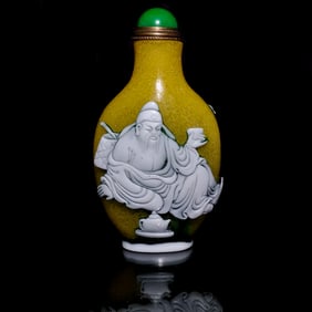 FINE CHINESE SNUFF BOTTLE YELLOW PEKING GLASS IMMORTALS