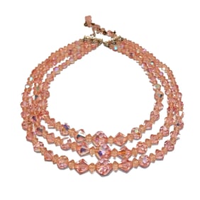 A SUPERB VINTAGE 3 STRANDS PINK CRYSTALS NECKLACE 15"