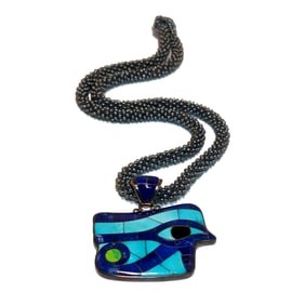 A FINE EGYPTIAN REVIVAL NECKLACE THE EYE OF HORUS SAJEN  PENDANT INLAID  LAPIS LAZULI TURQUOISE