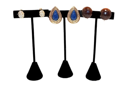 A BEAUTIFUL VINTAGE SIGNED LOT OF 3 PAIRS OF EARRINGS
