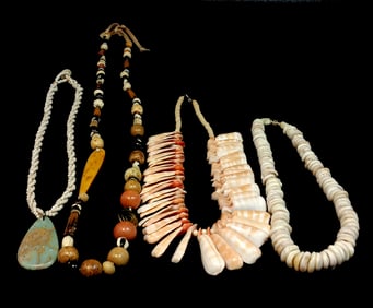 A GREAT LOT OF 4 NAVAJO SOUTHWESTERN NECKLACES