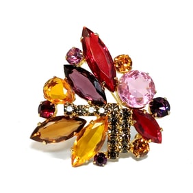 A FINE VINTAGE MULTICOLOR STONES BROOCH 2.25"