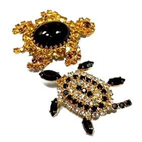 LOT OF 2 SUPERB VINTAGE RHINESTONE TURTLE BROOCH