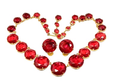 AN EXQUISITE HIGH END VINTAGE JEWELRY SET RED CRYSTALS NECKLACE EARRINGS