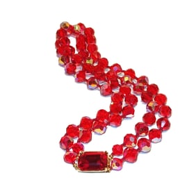 VINTAGE DOUBLE STRAND RED CRYSTALS NECKLACE 15"