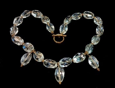 A FINE VINTAGE NECKLACE OF FACETED NATURAL ROCK CRYSTAL STERLING 18" 103 GR