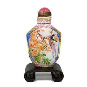 FINE CHINESE SNUFF BOTTLE ENAMEL ON GLASS QIANLONG MARK