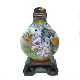 A VERY FINE CHINESE ENAMEL SNUFF BOTTLE BOYS QIANLONG MARK