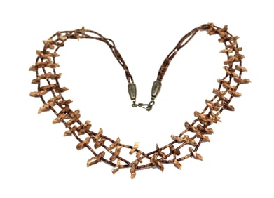 A FINE VINTAGE BIRD FETISH NECKLACE NATIVE AMERICAN SOUTHWESTERN 24"