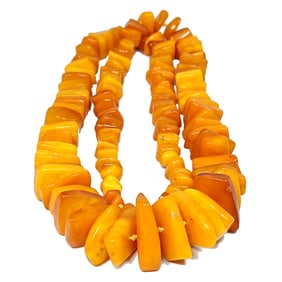 A SUPERB LARGE 93 GRAMS NATURAL BUTTERSCOTCH BALTIC AMBER NECKLACE 28"