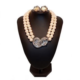 A STATEMENT VINTAGE NECKLACE BY DESIGNER MARIQUITA MASTERSON WITH EARRINGS