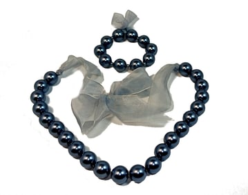 A SUPERB VINTAGE HIGH END GLASS PEARLS NECKLACE BRACELET