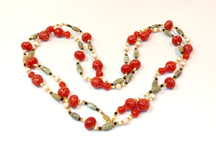 BEAUTIFUL VINTAGE FRENCH GLASS NECKLACE 50" LONG
