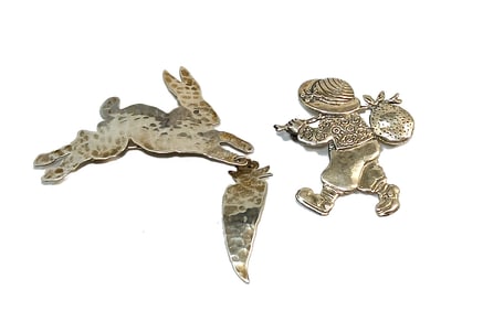 LOT OF 2 VINTAGE STERLING SILVER BROOCHES