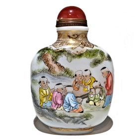 A LARGE CHINESE SNUFF BOTTLE ENAMEL ON GLASS CHILDREN QIANLONG MARK