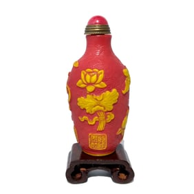 FINE CHINESE PEKING GLASS SNUFF BOTTLE CHI DRAGON AUSPICIOUS OBJECTS QIANLONG SEAL