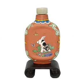 FINE ANTIQUE CHINESE ENAMELED YIXING SNUFF BOTTLE CAT 1800'S QING