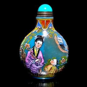 FINE CHINESE PEKING GLASS ENAMEL SNUFF BOTTLE EMPRESS CHILD QIANLONG MARK