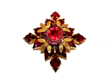 A FABULOUS LARGE VINTAGE MALTESE CROSS BROOCH 3"