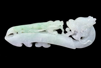 A SUPERB JADEITE BELT BUCKLE HOOK STATUE QING