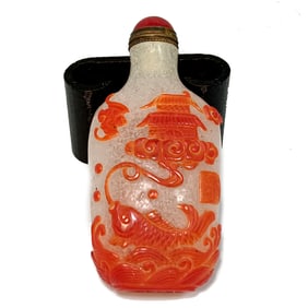 A SUPERB CHINESE PEKING GLASS SNUFF BOTTLE STORKS PAGODAS QIANLONG SEAL