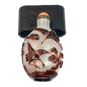 FINE ANTIQUE CHINESE 19TH CENTURY PEKING GLASS SNUFF BOTTLE