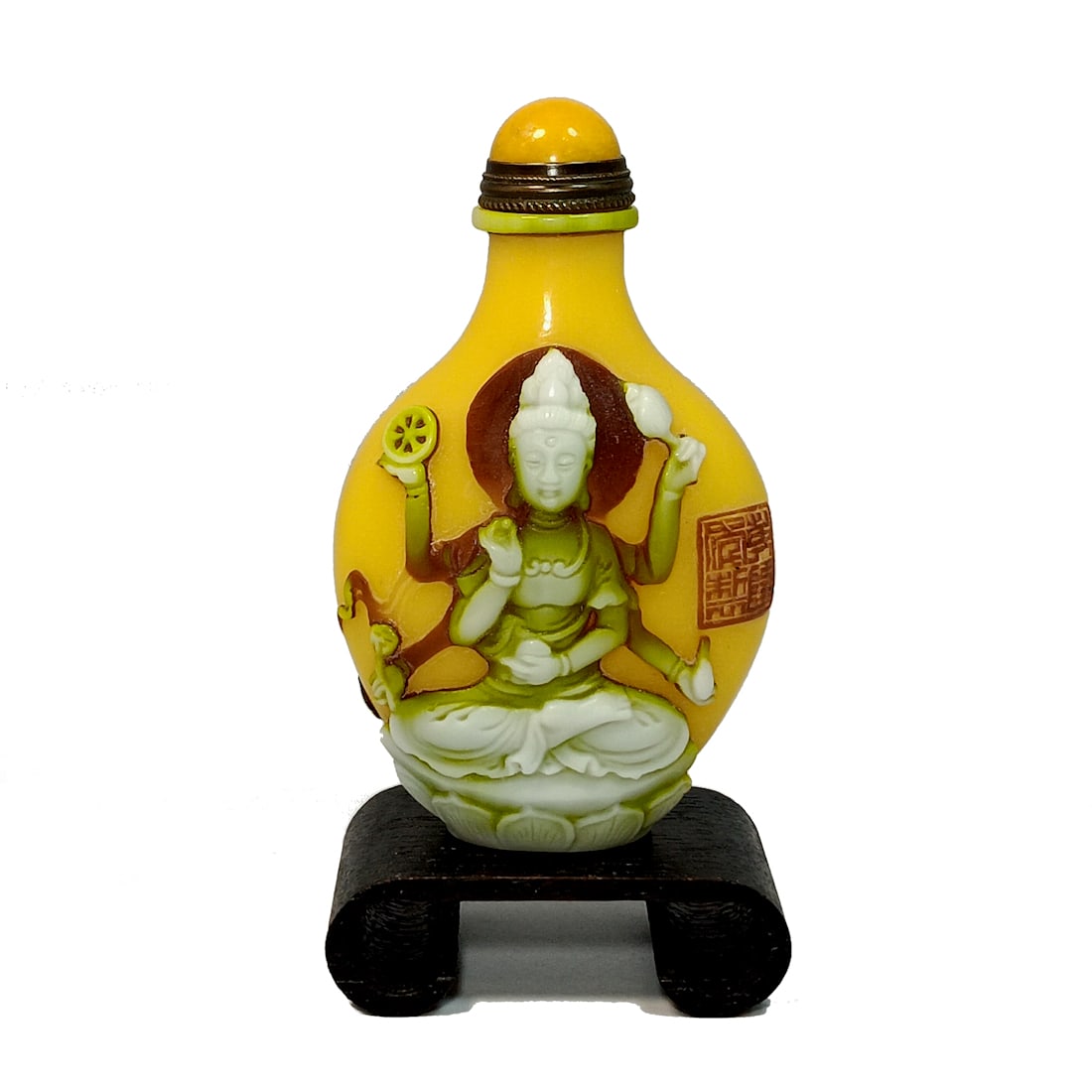 A CARVED CHINESE PEKING GLASS OVERLAY SNUFF BOTTLE GUANYIN QIANLONG SEAL: THE FABULOUS CHINESE PEKING GLASS SNUFF BOTTLE DEPICTS GUANYIN/TARA WITH SIX ARMS AND ON THE OTHER SIDE GUANYIN IN MEDITATION. IT IS CARVED IN 4 LAYERS OF PEKING GLASS. THE QUALITY IS BREATHTAKING. TH