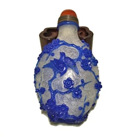 FINE ANTIQUE CHINESE PEKING GLASS SNUFF BOTTLE BIRDS PRUNUS QIANLONG SEAL
