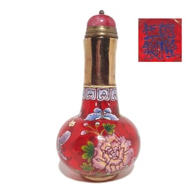 A FINE ANTIQUE CHINESE RARE BEAUTY SNUFF BOTTLE ENAMEL GOLD QIANLONG 18-19TH