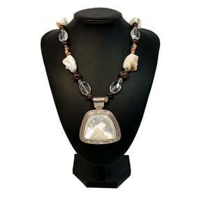 A SUPERB VINTAGE BARSE NECKLACE ROCK CRYSTAL MOTHER OF PEARL 24"