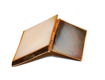 A VINTAGE BROOCH SIGNED WILLIAM DE LILO MOTHER OF PEARL 3"