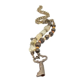 A BEAUTIFUL VINTAGE NECKLACE QUARTZ STERLING 20"