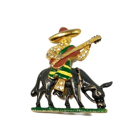 A BEAUTIFUL VINTAGE ENAMELED FIGURAL BROOCH MID CENTURY
