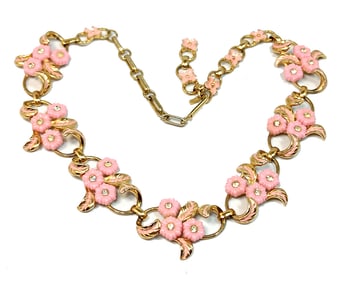 AN ENCHANTING NECKLACE PINK FLOWERS VINTAGE MID CENTURY 16"