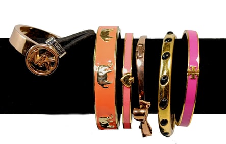 A LOT OF 6 VINTAGE BEAUTIFUL SIGNED DESIGNER BRACELETS
